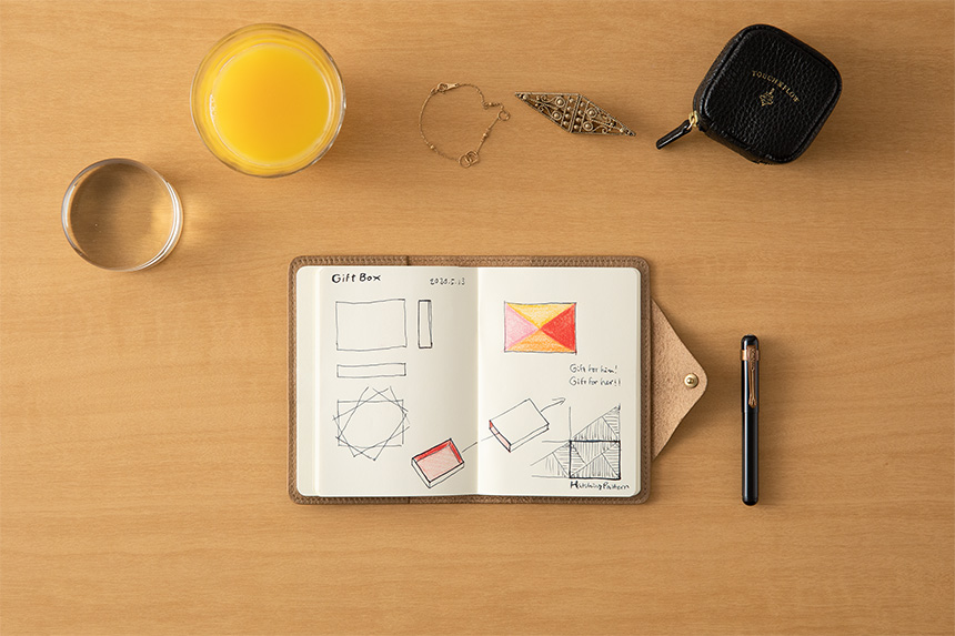 【2026年限定カラー】〔ミニスケッチ〕B7 ノート&手帳用革カバー